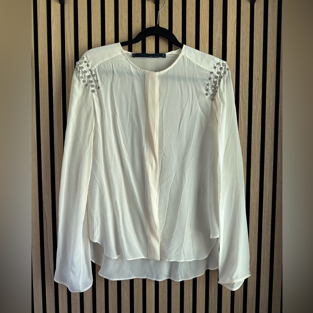 Zara 100% mulberry silk blouse off white color size small